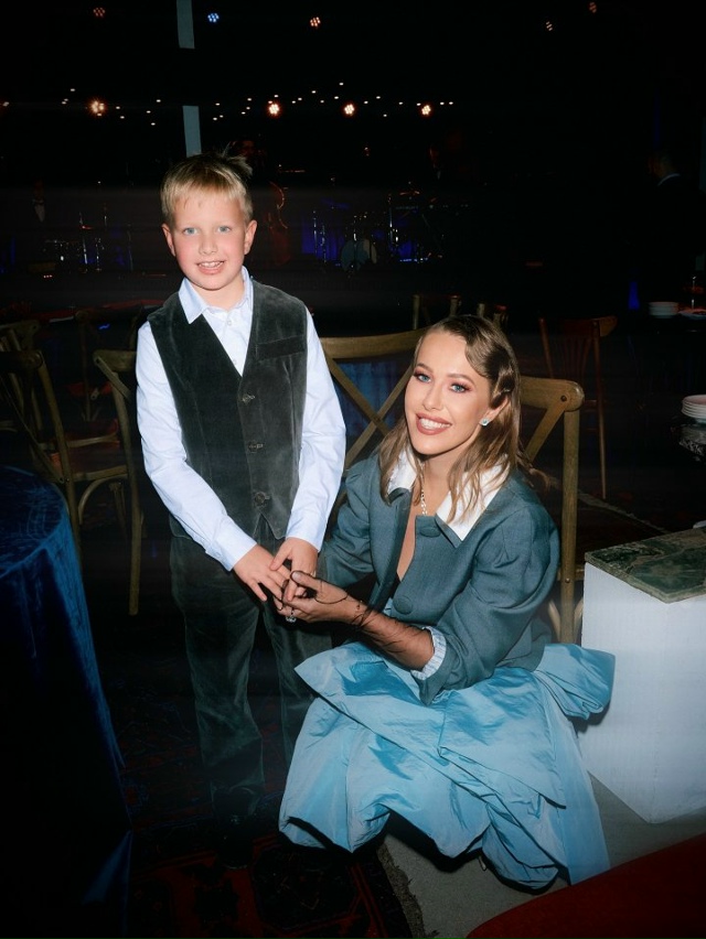 Как не воспитать сыночку-корзиночку: опытом делится Со...