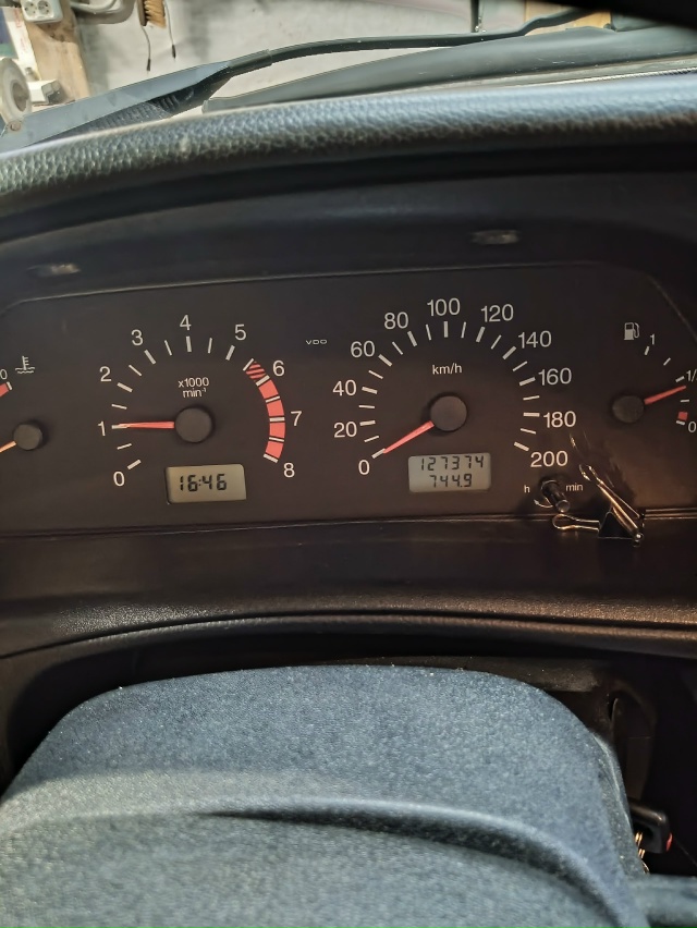 Продается Нива Шевроле 2010 года. Цена 650 тыс. Машина от с?...