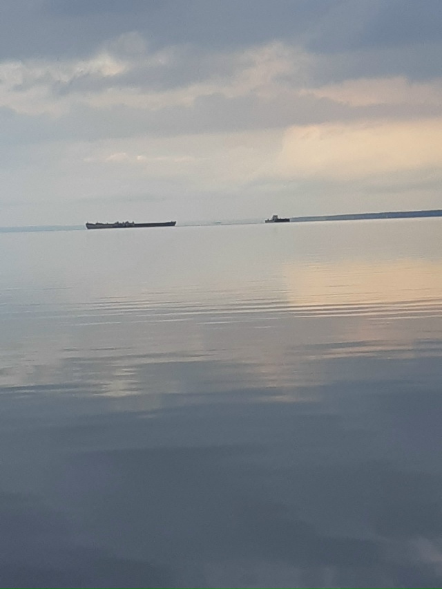 Рейд на Каме...
И где то под Сингапуром...