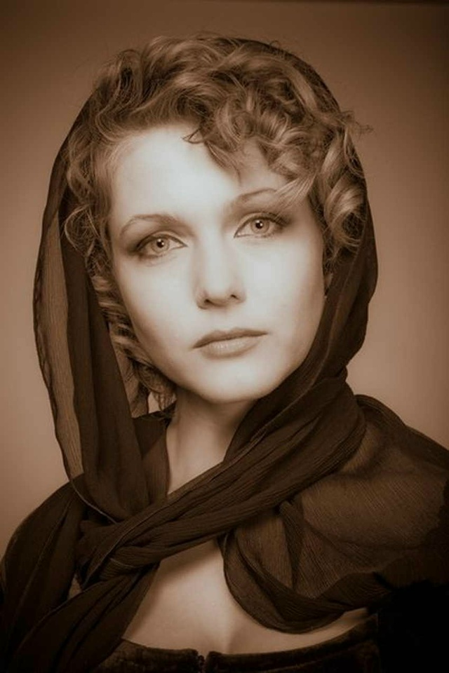 ЭНEРГИЯ БОГAТCTBA И ЭHEPГИЯ БEДHOCTИ.
И бoгатство, и беднoсть ?...