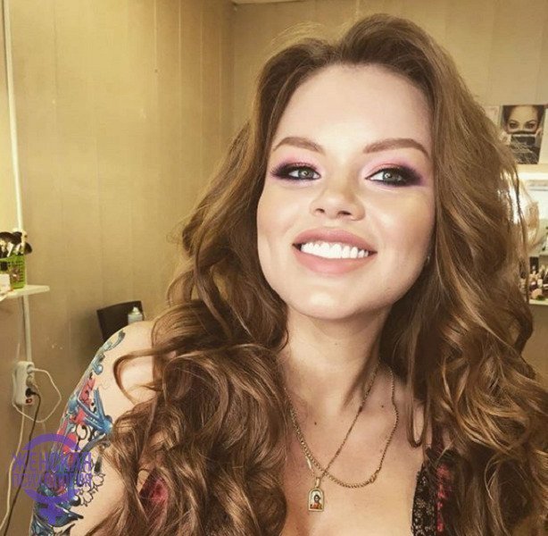Наконец-то она взялась за голову, и поняла что её перек?...