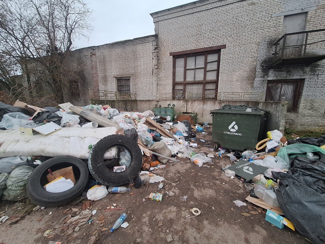 1я линия/Лесной переулок