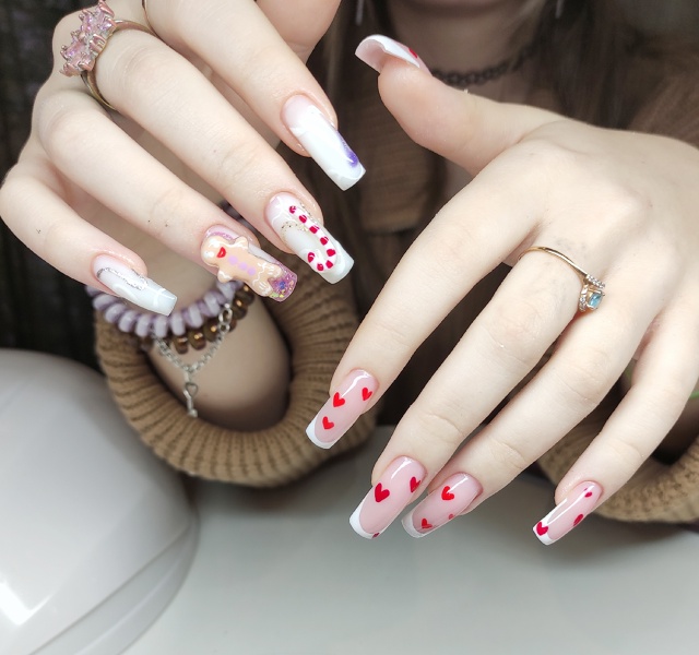 Свободные окошки ✅
💅 Маникюр + Педикюр + Ресницы — за...