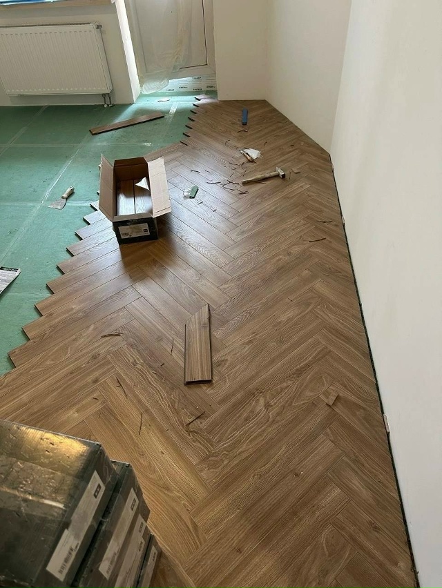 [club206318820|Натяжные потолки] и отделочные работы под ключ...