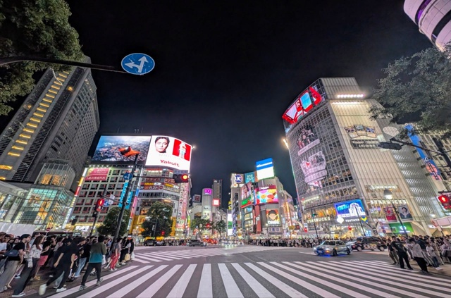 ? Друзья, представьте!
Вы на мгновение закрываете гл...