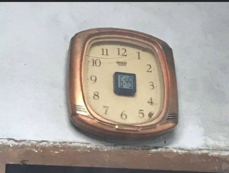 Зумеры создали чудо инженерной мысли: вашему вниманию… часы 2 в 1