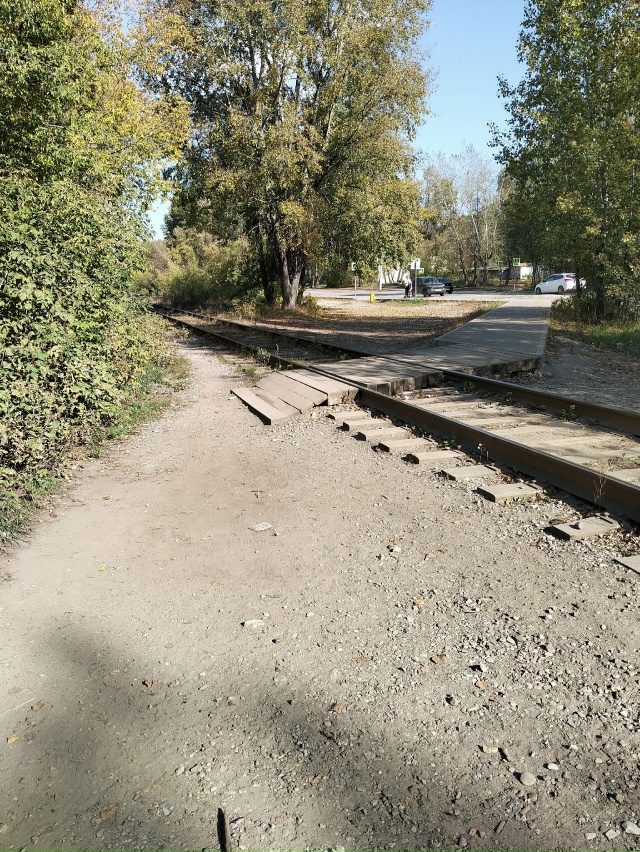 В Закамске в районе ул Магистральная переход через ж/д ...