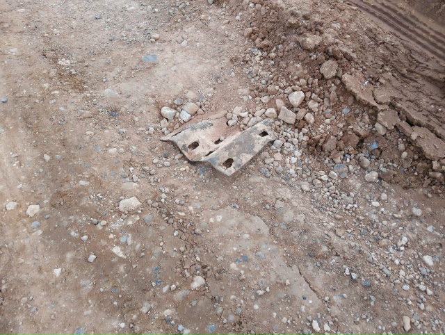 Вот так решаются наши проблемы!!!
Дороги делают, а мосты...