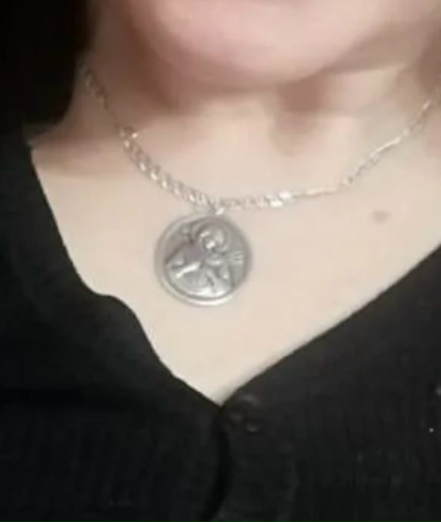 Добрый вечер. Потерян вот такой кулон - икона по ленинг?...