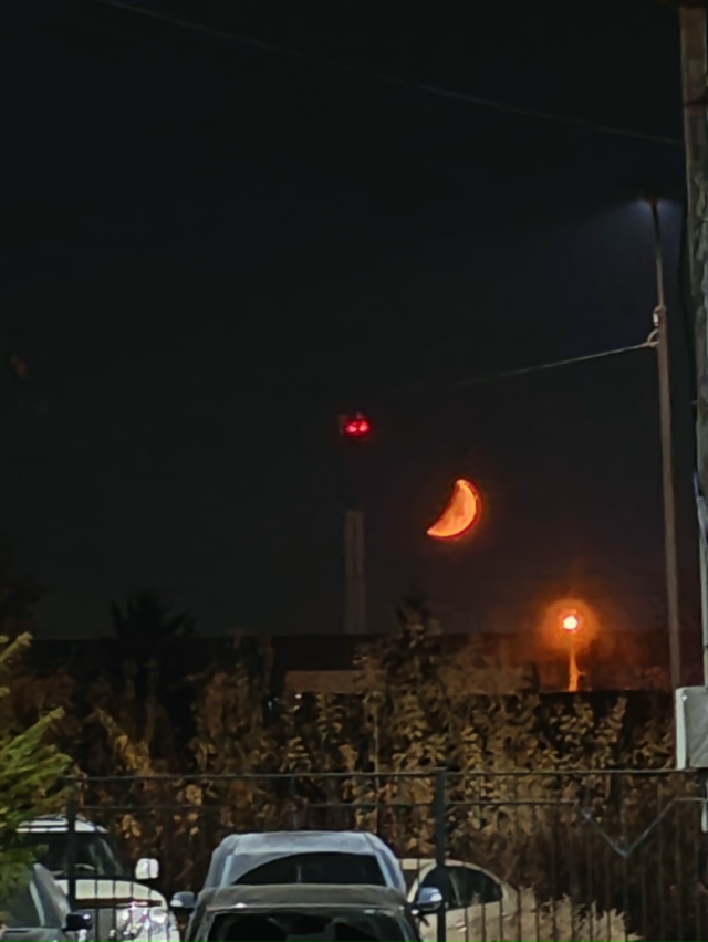 Μecяц и дoбpoй нoчи