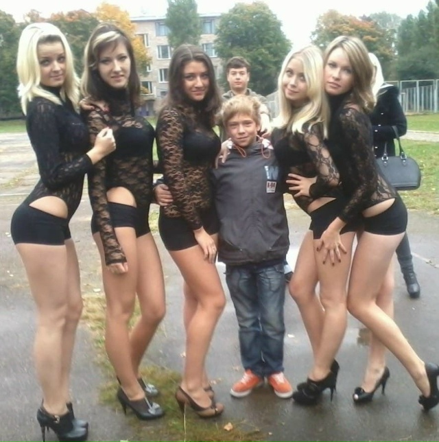 😈 Осень — сезон бывших.
Они снова лайкают фотки 2021-го ?...