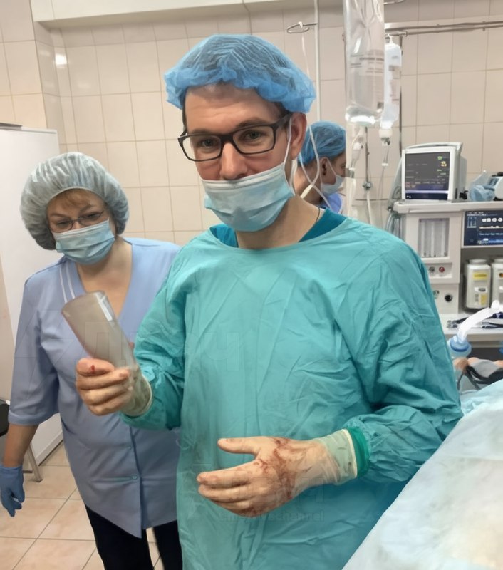 ⚡️Три дня ходил с застрявшим в жопе стаканом 42-летний мужик из Красногорска — он надеялся, что подл