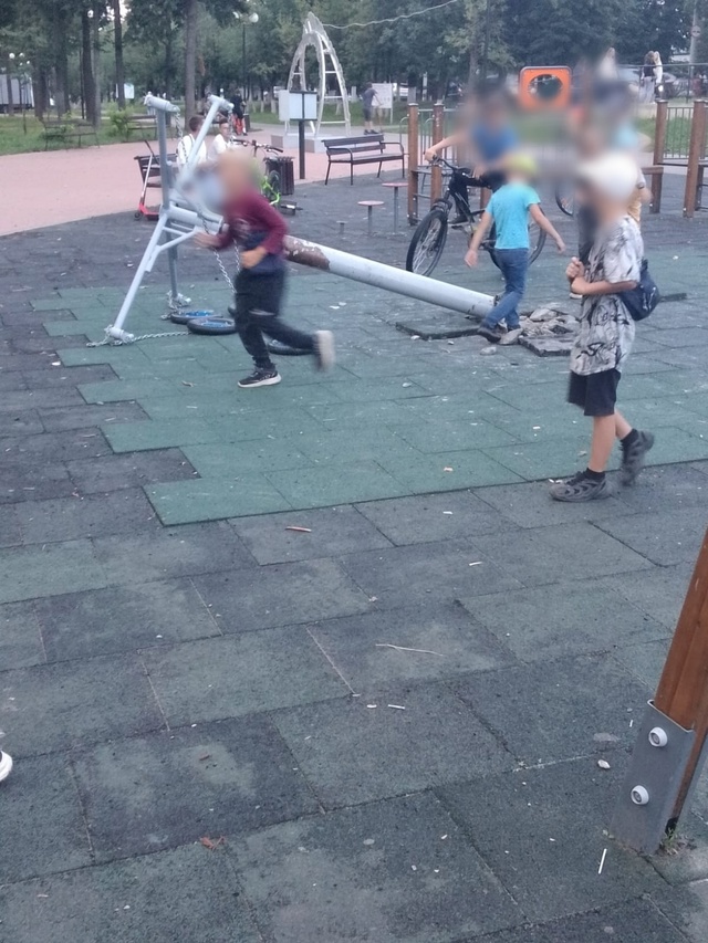 Дорогая администрация!!!
Перестаньте устанавливать да?...