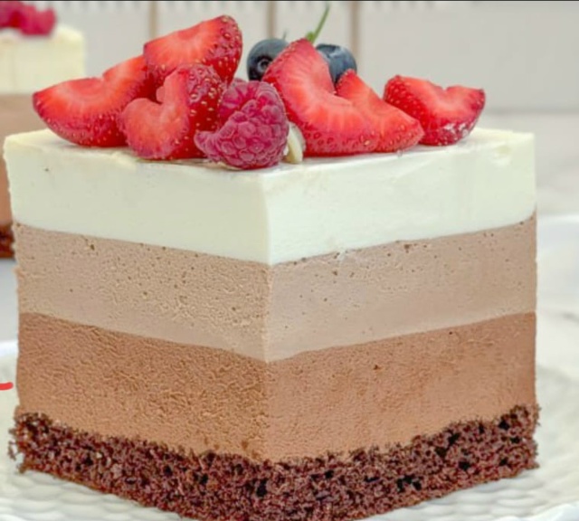 Не за горами самый нежный добрый праздник🌹 День мамы??...