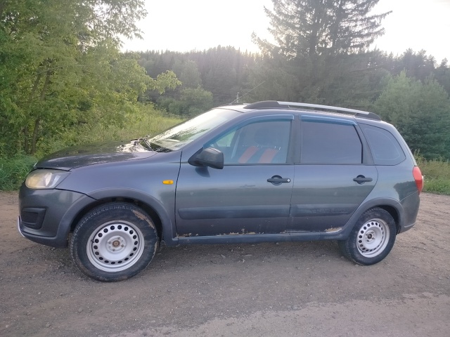 Продаю машину, Lada Kalina Cross 2016 года. Пробег 122 000км., 3-ий вла...