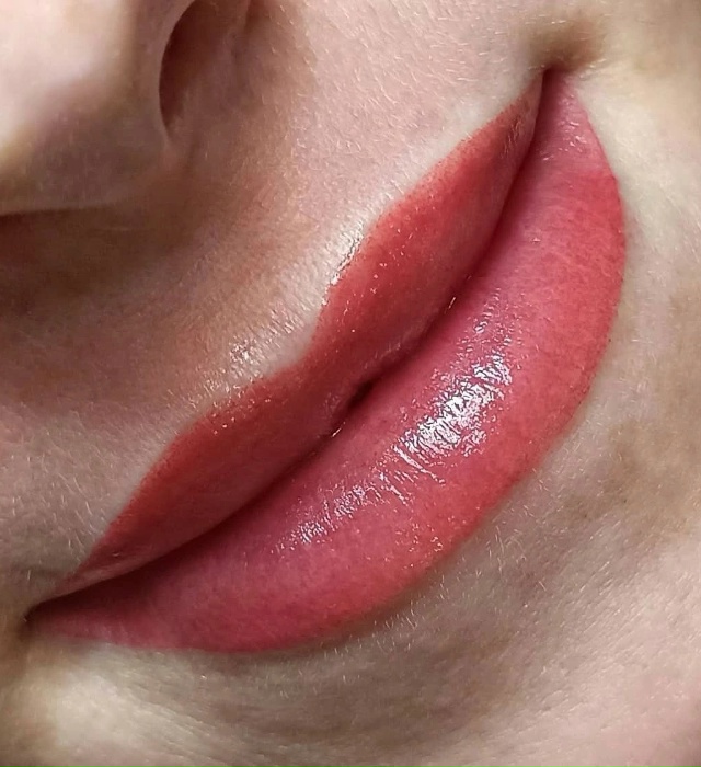 Если вы давно хотели сделать себе перманентный макияж ...