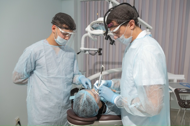 СТОМАТОЛОГИЯ Эмидент 📲 8-800-555-73-67 • stm.emident.ru
🏠 Стерлит...