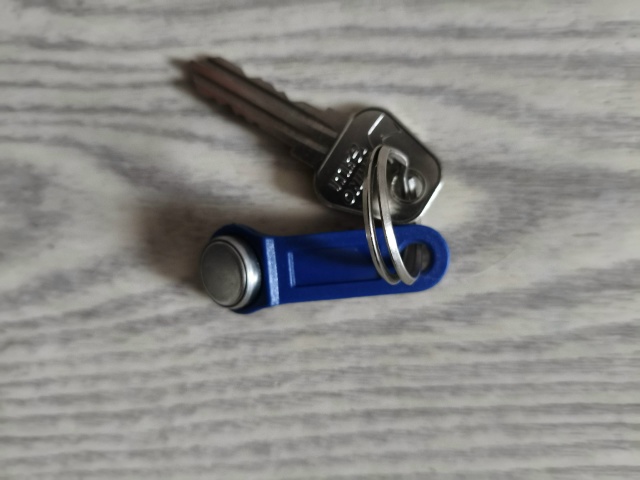 На ул. Февральская найдены ключи, просьба потерявшего ...