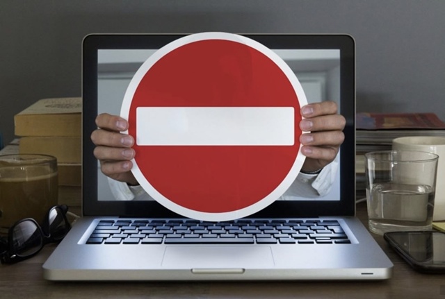 Россиян хотят штрафовать за поиск в интернете и посеще...
