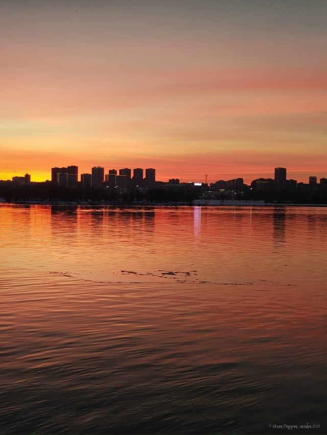 ✨ Зaкaт нa Оби
Φoтo: Ингa Рaдугa