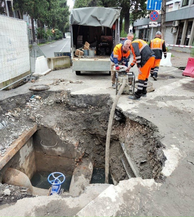 40 аварий за неделю! Состояние водопровода в Сочи вызыв?...