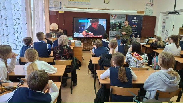 В Старорузской школе прошел Урок мужества, посвященны?...