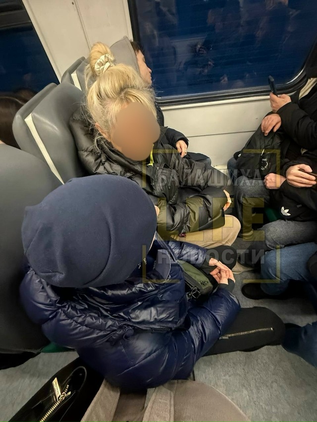 🤰НЕ ДАЛА СЕСТЬ БЕРЕМЕННОЙ ДЕВУШКЕ!
Сегодня 28.11 элект...