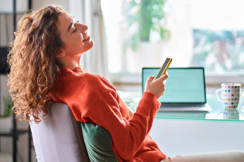 Жителей РФ хотят перевести на шестидневную рабочую неделю. Об этом заявил академик РАН Геннадий Онищ