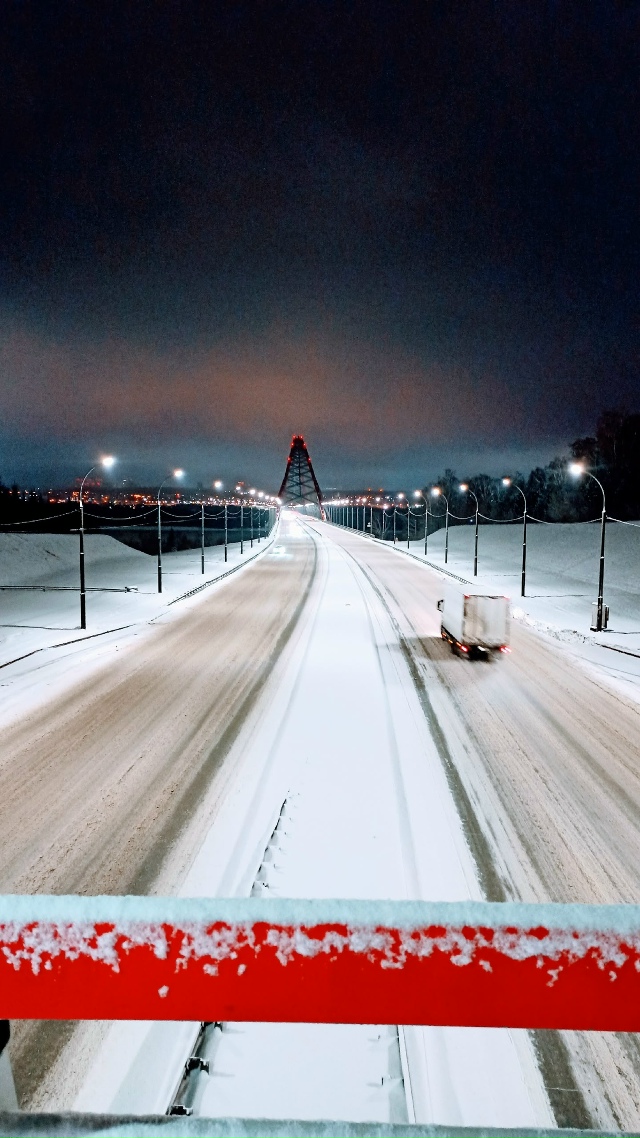 Ηoчнaя пpoгулкa пo caмoму узнaвaeмoму и caмoму длиннoму apoчнoму ...