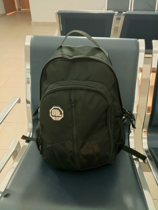 Оставлен рюкзак на ж/д вокзале Кадуе. Обращаться в пунк...