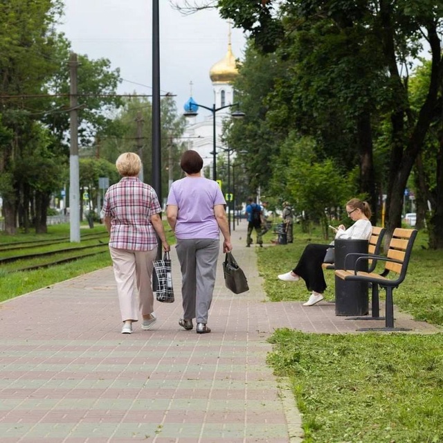 ⛏В Смоленске завершилось благоустройство на бульваре...