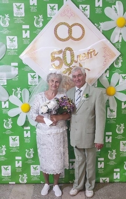 💍В Башкирии супруги спустя 50 лет вновь надели свадебн...