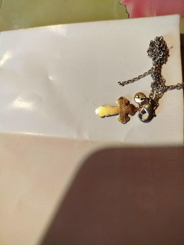 Найдена цепочка в Кулотино, на тропинке между улицей В?...