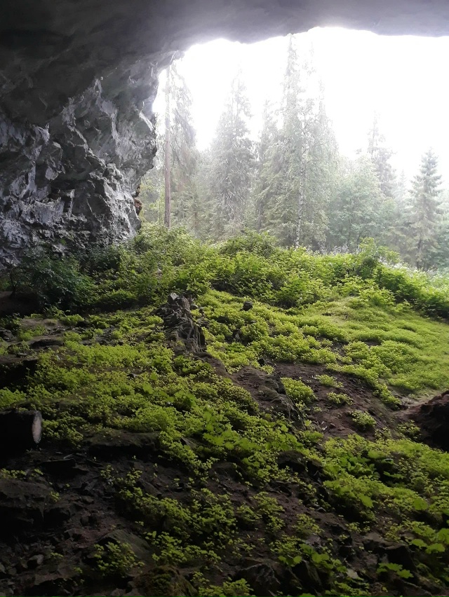 🥰🗻 Прекрасные Чаньвинские пещеры
Одна из легенд свя...