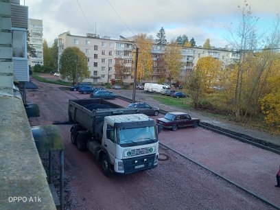 У нас на Ленина 28 забыли , что в доме живут не только вод...