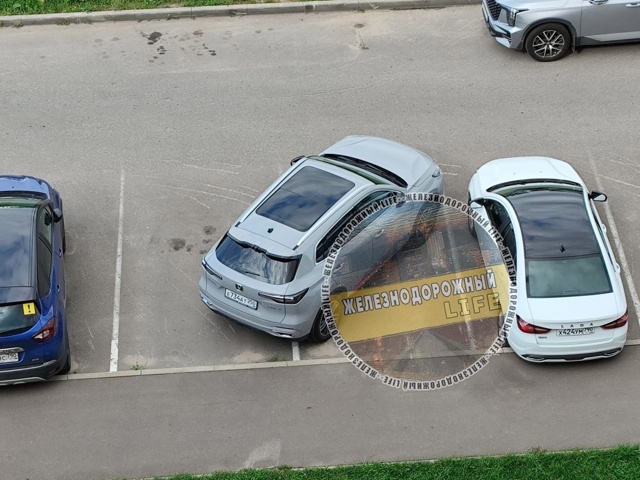 👑 Короля (или королеву) диагональной парковки заметил...