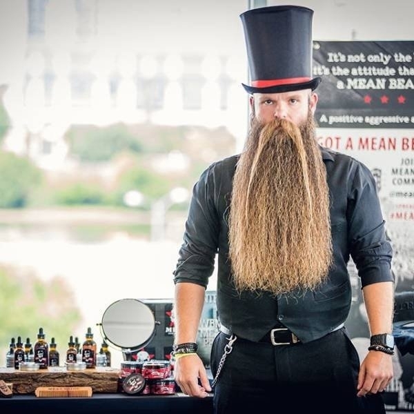 Лэнс Вутон - парень, который не брил бороду с 2014 года и с...