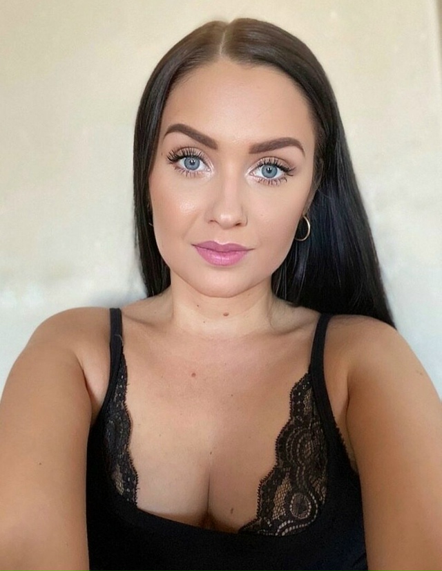 Живу одна, разведена. Соскучилась по мужчинам