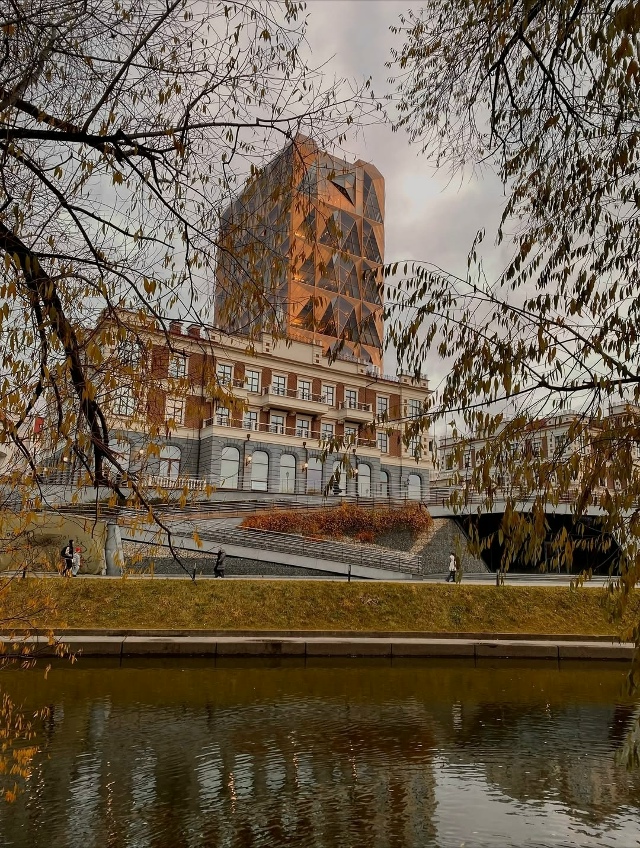 Осенний вечер в столице Урала🧡