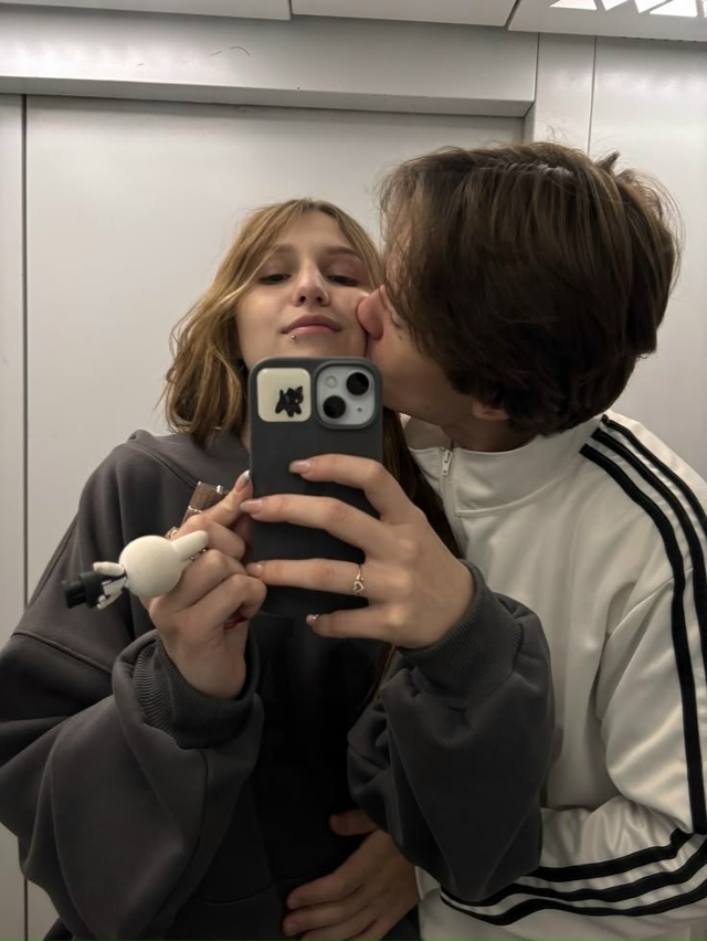 Парень спалился, что общается с другой девушкой прямо ?...