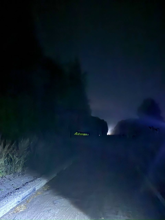 Окуловка, Новгородская область.
Путь в глухомань, день...