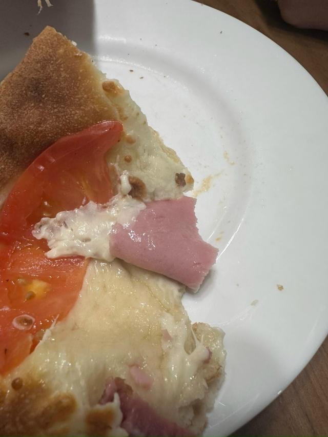 Как же испортилась пицца в Венеции. Такое ощущение, что...