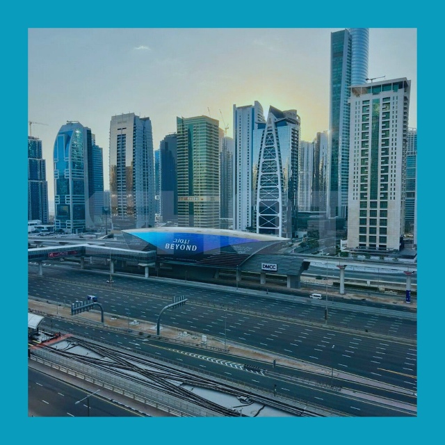 Дубай внезапно замолчал — город роскоши перешёл в реж?...