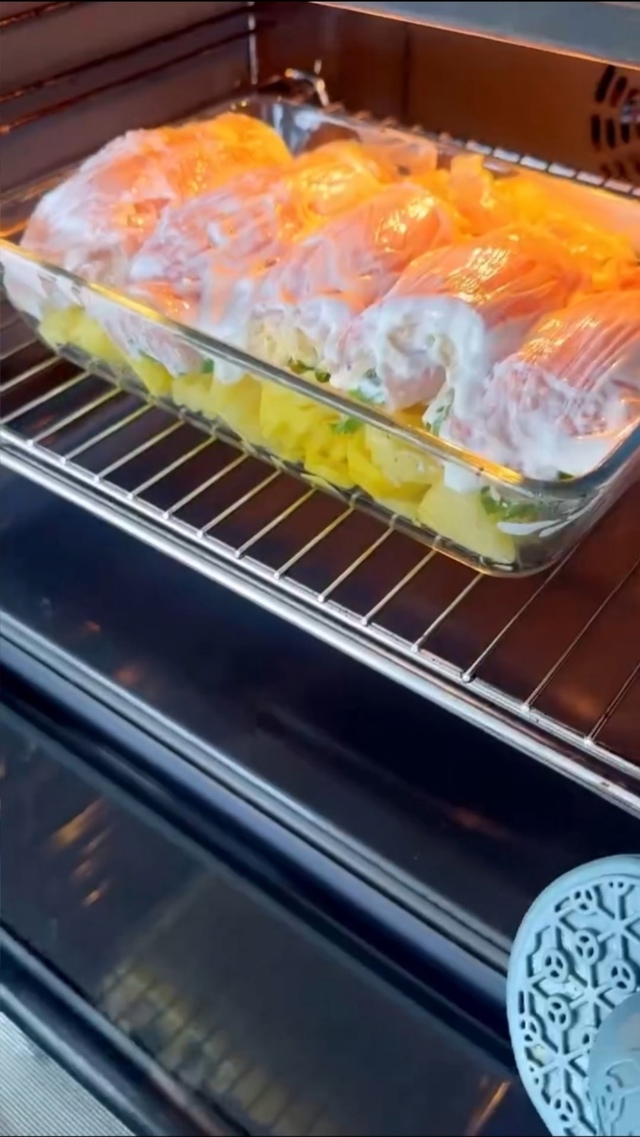 Потрясающая картошечка с курицей в духовке по-новому - ...