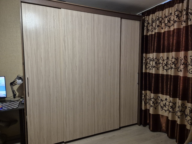 Продам пеленальный комод 1000 р, шкаф-купе с зеркалом 1,5 м...