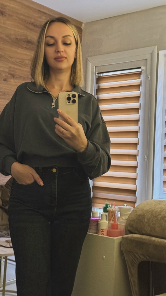 Всем привет😉
Маленькое напоминание обо мне…
Меня зов...