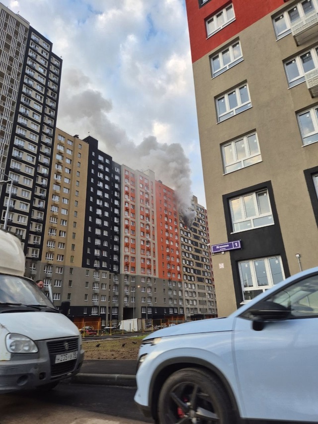 Пожар произошёл сегодня около 5 утра на ул. Яганова 3.
П?...