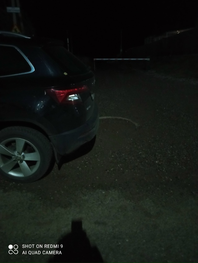 Вот такая постановка машины на выезде с улицы. Водител?...