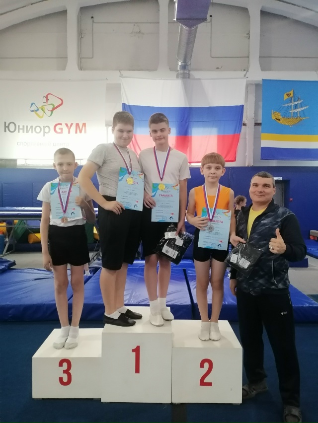 Лучший подарок на День Тренера-медали воспитанников.5 ?...