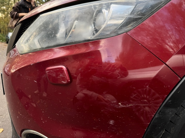тот кто притер мою машину (Nissan Qashqai) свяжитесь по номеру...